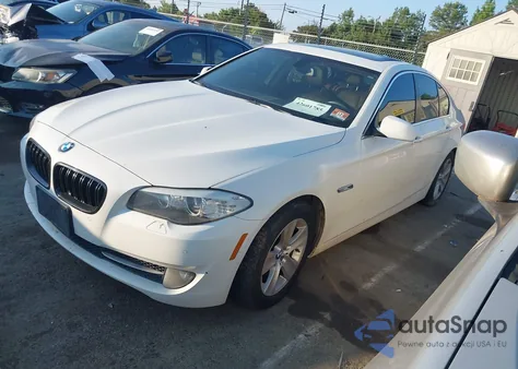 2013 BMW 528I xDrive из США, поврежденный, VIN WBAXH5C53DDW11955